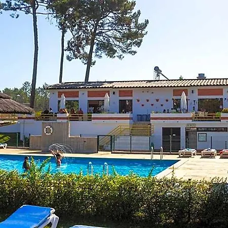 Parque De Campismo Orbitur Valado Camping 3*
